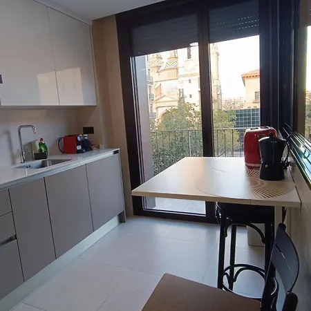 Lc Plaza Del Pilar Apartamento *